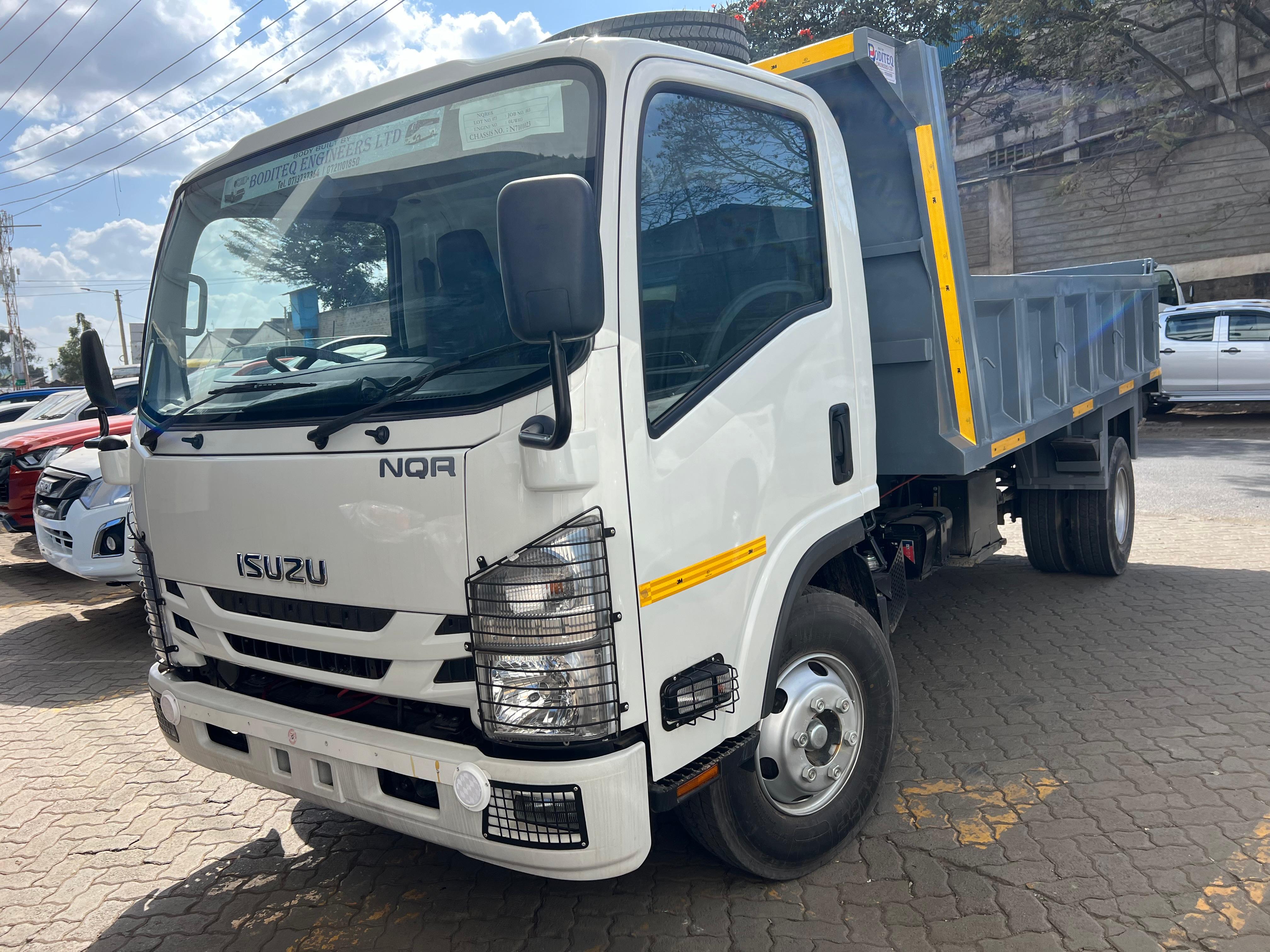 ISUZU FRR90 BLUEPOWER TRUCK