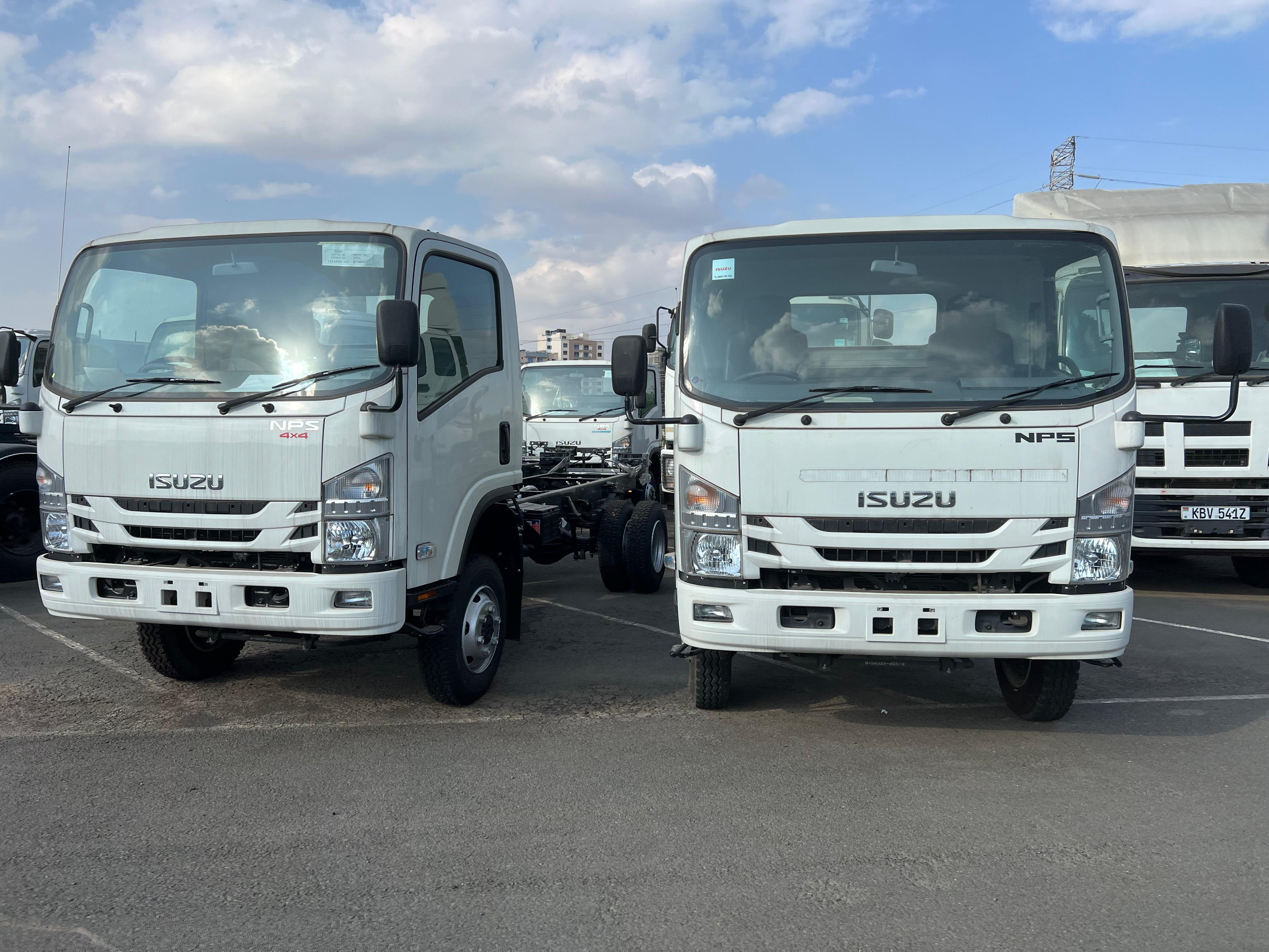 ISUZU NPS TRUCK 4x4